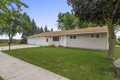 2420 Monroe Street, New Holstein, WI 53061 - Photo 3