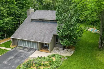 4430 Country Aire Court, Hobart, WI 54155 - Photo 3