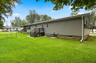 W4933 Woodland Rd, Bonduel, WI 54107 - Photo 3