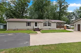 W4933 Woodland Rd, Bonduel, WI 54107 - Photo 11