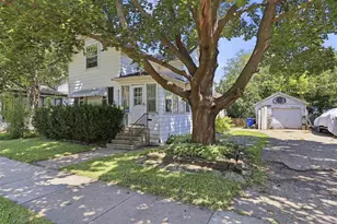 526 Boyd St, Oshkosh, WI 54901 - Photo 3