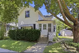 526 Boyd St, Oshkosh, WI 54901 - Photo 1