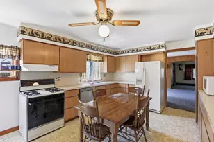 526 Boyd St, Oshkosh, WI 54901 - Photo 5