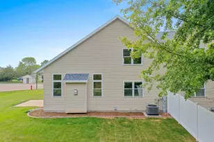 1087 Stillmeadow Ln, Menasha, WI 54952 - Photo 73