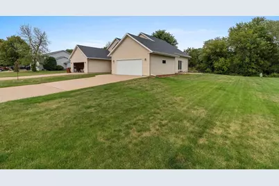 1087 Stillmeadow Lane, Menasha, WI 54952 - Photo 53