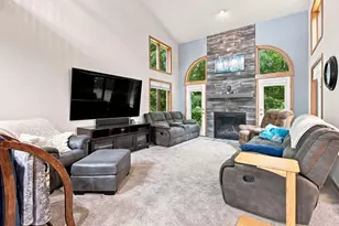 2420 Brantwood Dr, Neenah, WI 54956 - Photo 7