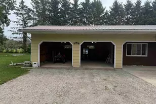 W4633 Buss Dr, Cecil, WI 54111 - Photo 15