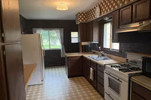 W4633 Buss Dr, Cecil, WI 54111 - Photo 5