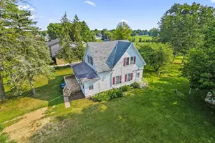 302 S Zachow St, Cecil, WI 54111 - Photo 3