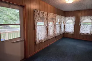 302 S Zachow St, Cecil, WI 54111 - Photo 9