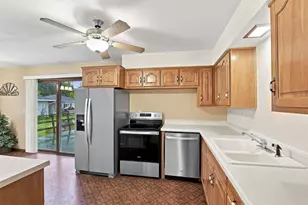 1610 Wyman St, New London, WI 54961 - Photo 9