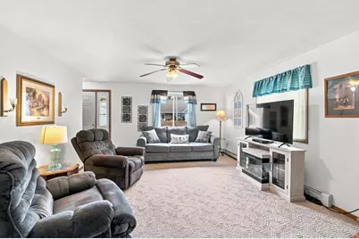2380 Riverview Drive, Green Bay, WI 54313 - Photo 3