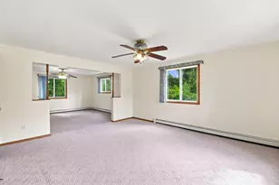 2380 Riverview Dr, Green Bay, WI 54313 - Photo 7