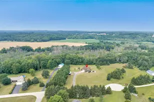 N2561 Hodgett Ct, Waupaca, WI 54981 - Photo 45