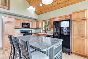 N2561 Hodgett Ct, Waupaca, WI 54981 - Photo 9