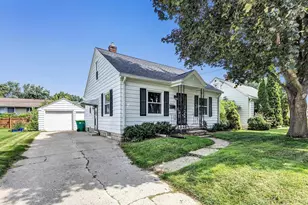 1947 Farlin Ave, Green Bay, WI 54302 - Photo 1
