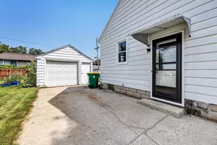 1947 Farlin Ave, Green Bay, WI 54302 - Photo 17