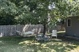 820 Woodland Cir, Waupaca, WI 54981 - Photo 7