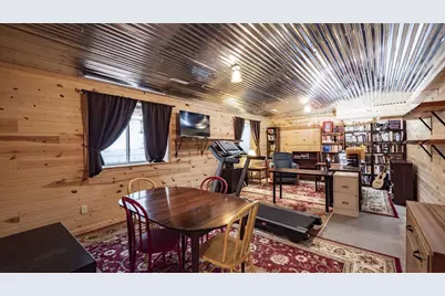 820 Woodland Circle, Waupaca, WI 54981 - Photo 23