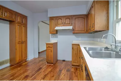 1076 Mayer Street, Menasha, WI 54952 - Photo 3