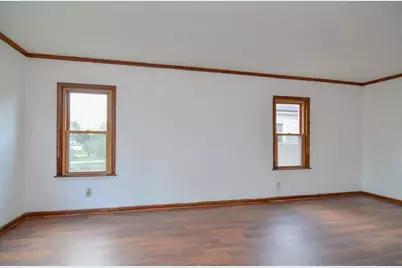 1076 Mayer Street, Menasha, WI 54952 - Photo 9
