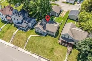 113 W 4th St, Kaukauna, WI 54130 - Photo 3