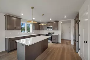 1631 Emerson Ct, Green Bay, WI 54313 - Photo 19