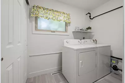 818 Gross Avenue, Green Bay, WI 54304 - Photo 23