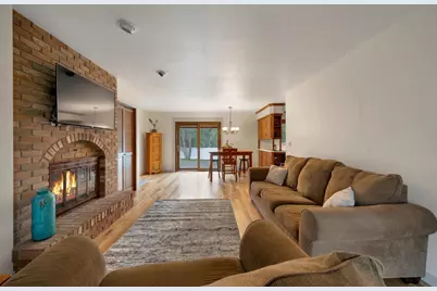 615 Mallard Court, De Pere, WI 54115 - Photo 3