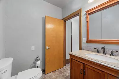 913 Wisconsin Avenue, North Fond du Lac, WI 54937 - Photo 25