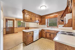 1343 Emilie St, Green Bay, WI 54301 - Photo 7
