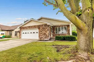 1343 Emilie St, Green Bay, WI 54301 - Photo 3