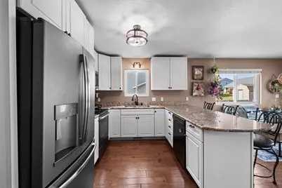 1258 Franco Court, De Pere, WI 54115 - Photo 9