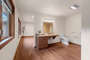 2474 Shady Oak Dr, Green Bay, WI 54304 - Photo 23
