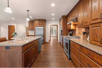 2474 Shady Oak Drive, Green Bay, WI 54304 - Photo 15