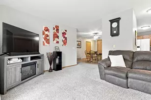 1514 Watercress Cir, West Bend, WI 53095 - Photo 13