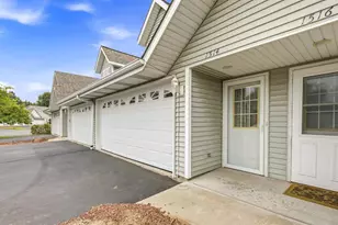 1514 Watercress Cir, West Bend, WI 53095 - Photo 39