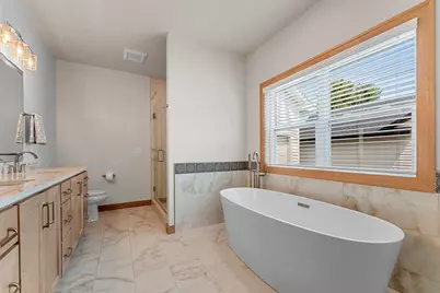 4049 Brussels Way, Howard, WI 54313 - Photo 29