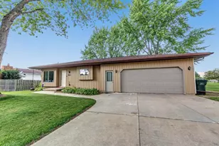 110 E Morningside Dr, Kaukauna, WI 54130 - Photo 25