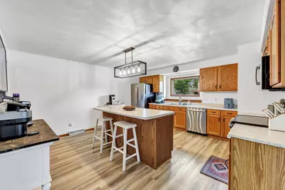 110 E Morningside Drive, Kaukauna, WI 54130 - Photo 3