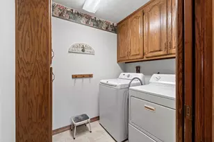 2495 Shady Oak Dr, Green Bay, WI 54304 - Photo 23