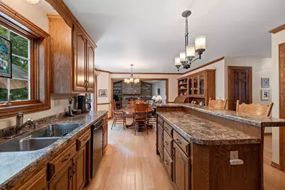2495 Shady Oak Drive, Green Bay, WI 54304 - Photo 11
