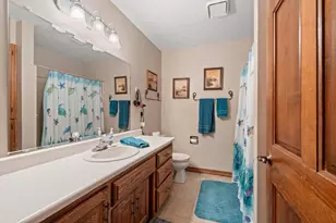2495 Shady Oak Dr, Green Bay, WI 54304 - Photo 33