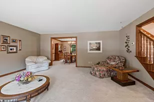 2495 Shady Oak Dr, Green Bay, WI 54304 - Photo 5