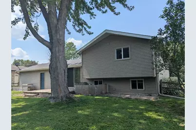 1640 S Westhaven Drive, Oshkosh, WI 54904 - Photo 5