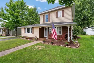 1010 S Pearl St, New London, WI 54961 - Photo 3