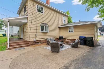 1010 S Pearl Street, New London, WI 54961 - Photo 5