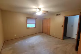 1004 Honey Creek Rd, Oshkosh, WI 54904 - Photo 17