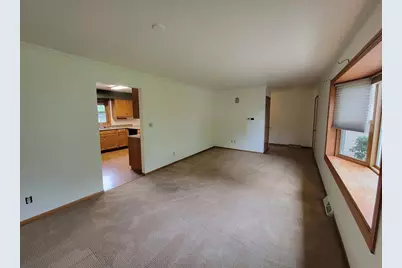 1004 Honey Creek Road, Oshkosh, WI 54904 - Photo 5