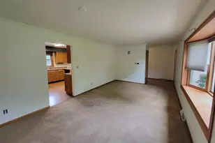 1004 Honey Creek Rd, Oshkosh, WI 54904 - Photo 5